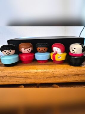 Lot Of 5 Vintage Figures,Dolls Fisher-price Good Pre-owned Condition.